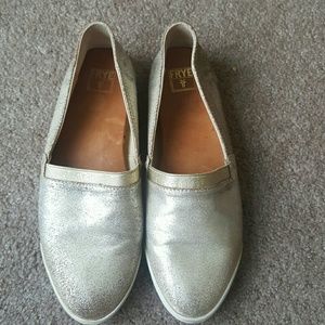 Women's FRYE flats shoes Sz 7.5M